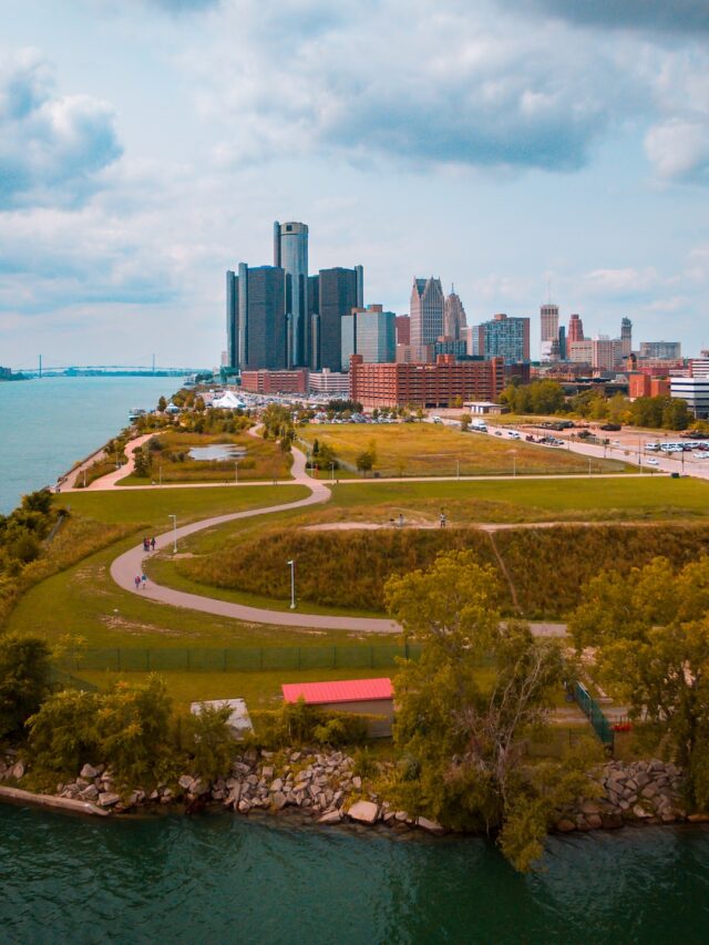 places to visit from detroit